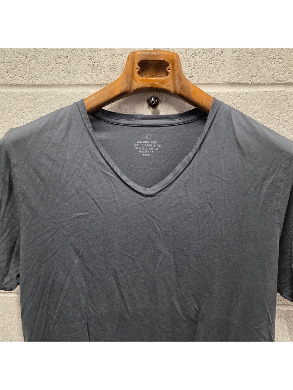 Save Khaki United SKU V-Neck gray Short Sleeve T-Shirt 22*28 Made in USA Men's L
